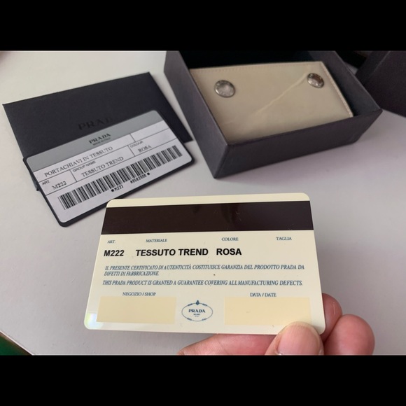 *** Vintage Prada 6 key holder *** - Picture 9 of 9